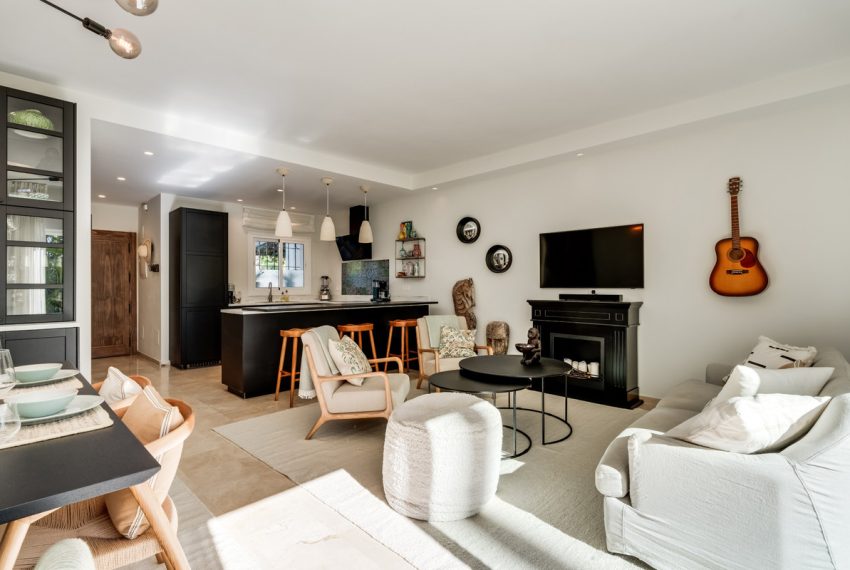 R5027035-Townhouse-For-Sale-Nueva-Andalucia-Terraced-3-Beds-180-Built-2