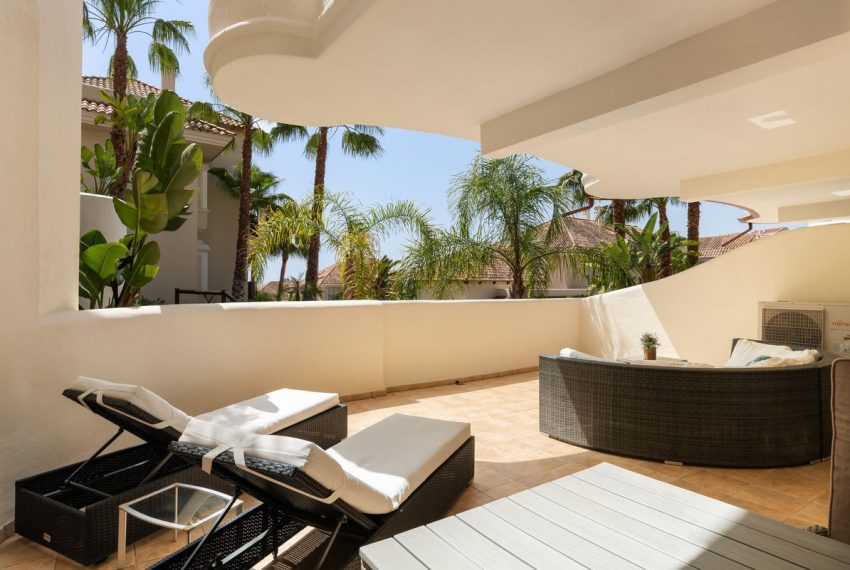 R5027089-Apartment-For-Sale-Nueva-Andalucia-Ground-Floor-2-Beds-87-Built-1