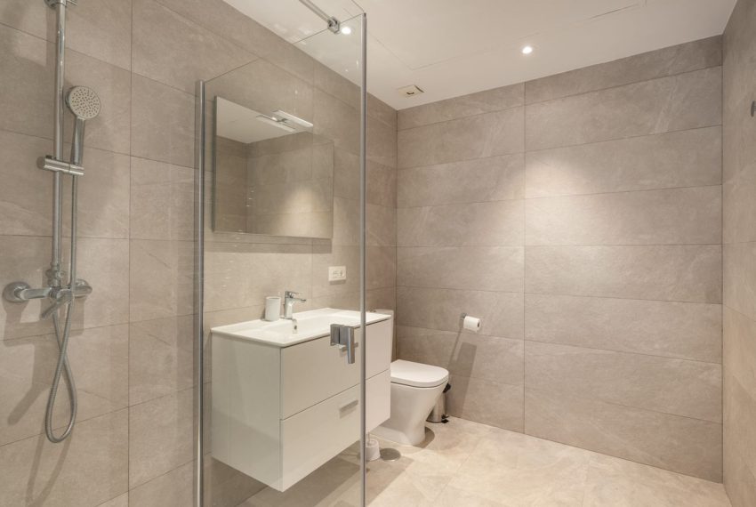R5027089-Apartment-For-Sale-Nueva-Andalucia-Ground-Floor-2-Beds-87-Built-11