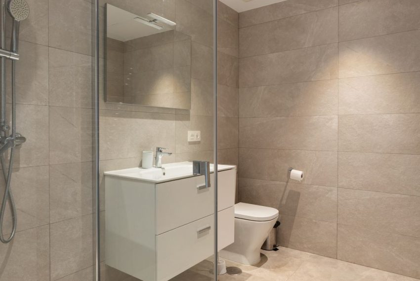 R5027089-Apartment-For-Sale-Nueva-Andalucia-Ground-Floor-2-Beds-87-Built-12
