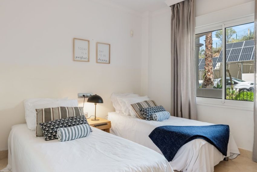 R5027089-Apartment-For-Sale-Nueva-Andalucia-Ground-Floor-2-Beds-87-Built-13