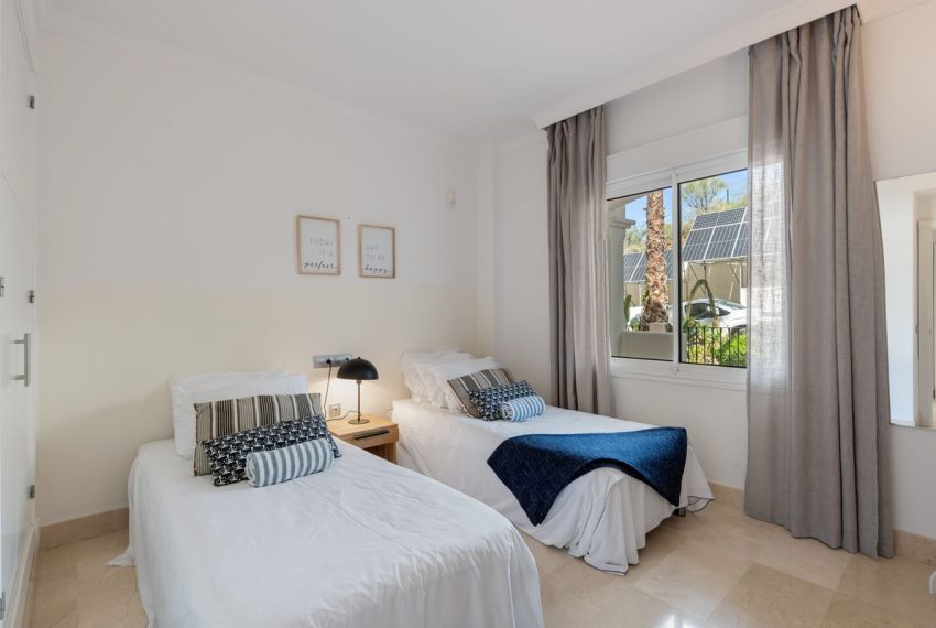 R5027089-Apartment-For-Sale-Nueva-Andalucia-Ground-Floor-2-Beds-87-Built-14