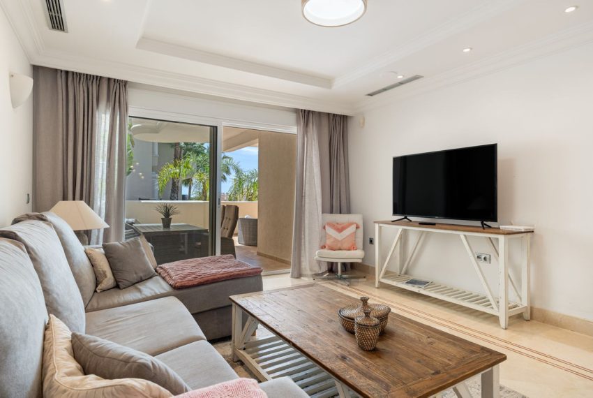 R5027089-Apartment-For-Sale-Nueva-Andalucia-Ground-Floor-2-Beds-87-Built-3