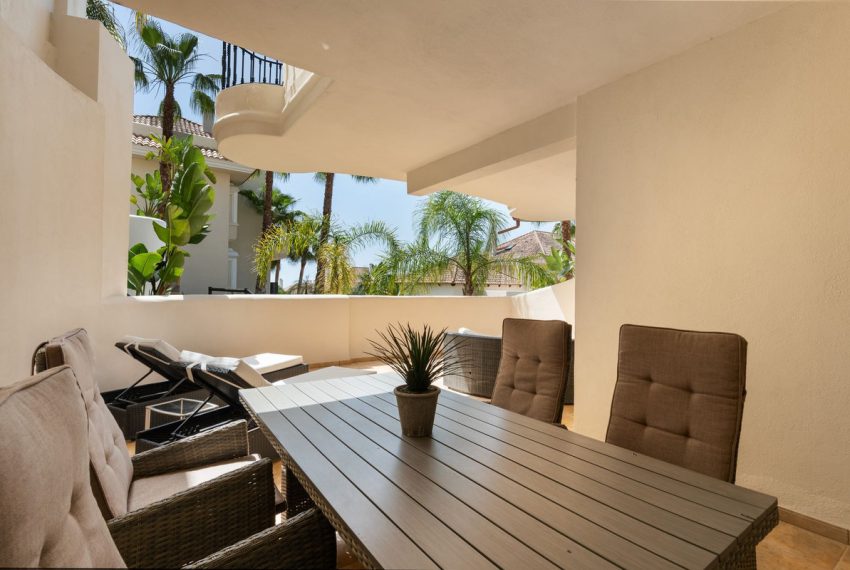 R5027089-Apartment-For-Sale-Nueva-Andalucia-Ground-Floor-2-Beds-87-Built