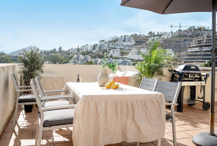 R5031940-Apartment-For-Sale-La-Quinta-Penthouse-2-Beds-194-Built