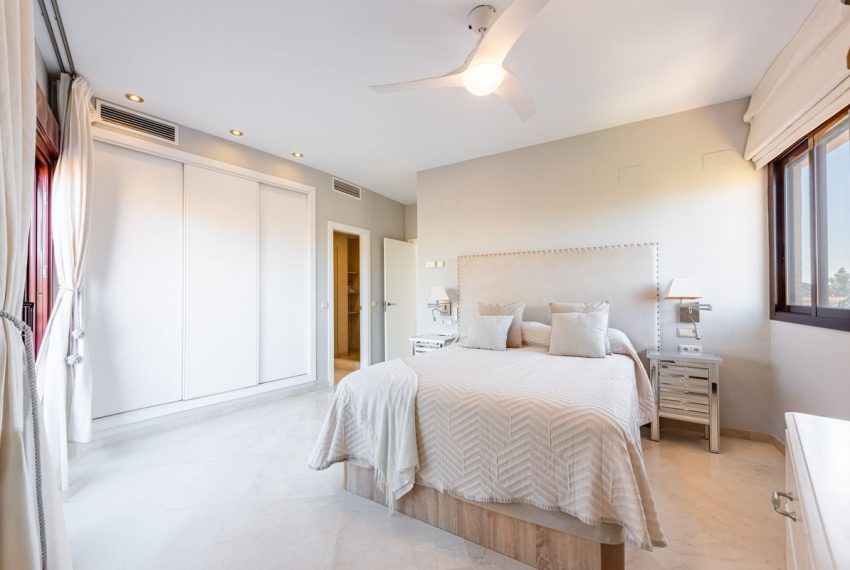 R5031946-Apartment-For-Sale-Costalita-Penthouse-3-Beds-135-Built-13