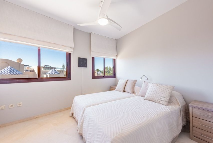 R5031946-Apartment-For-Sale-Costalita-Penthouse-3-Beds-135-Built-14