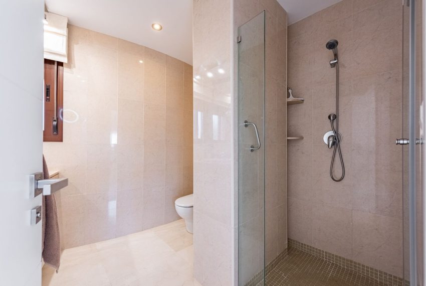 R5031946-Apartment-For-Sale-Costalita-Penthouse-3-Beds-135-Built-16