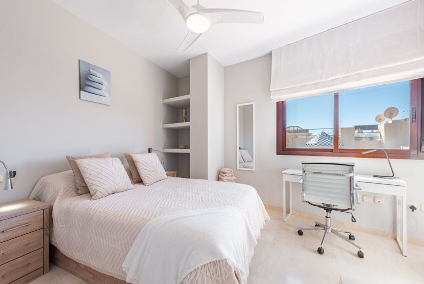 R5031946-Apartment-For-Sale-Costalita-Penthouse-3-Beds-135-Built-18
