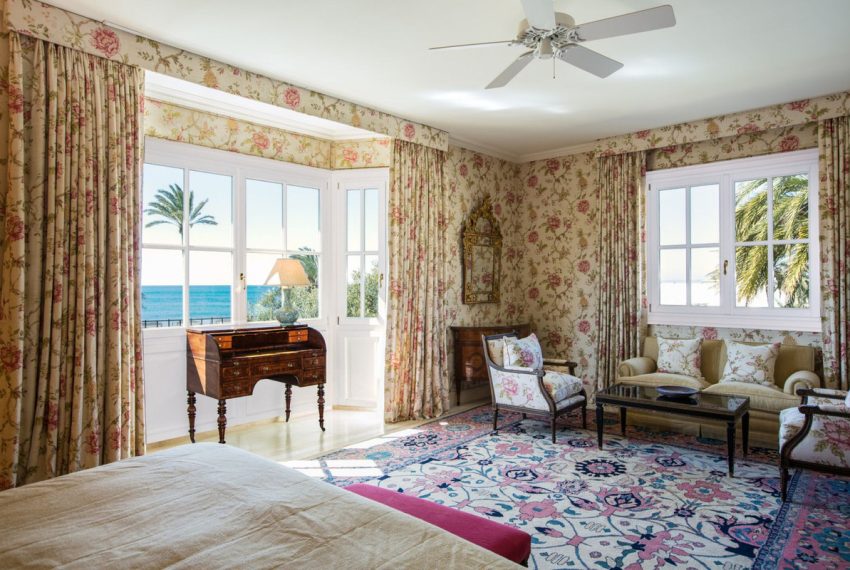 R5032207-Villa-For-Sale-Los-Monteros-Detached-7-Beds-1045-Built-19