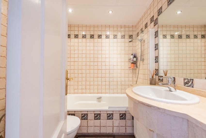 R5032303-Apartment-For-Sale-Benahavis-Ground-Floor-3-Beds-107-Built-16