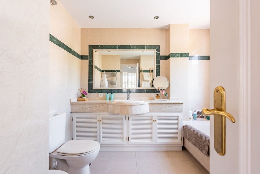 R5032303-Apartment-For-Sale-Benahavis-Ground-Floor-3-Beds-107-Built-17