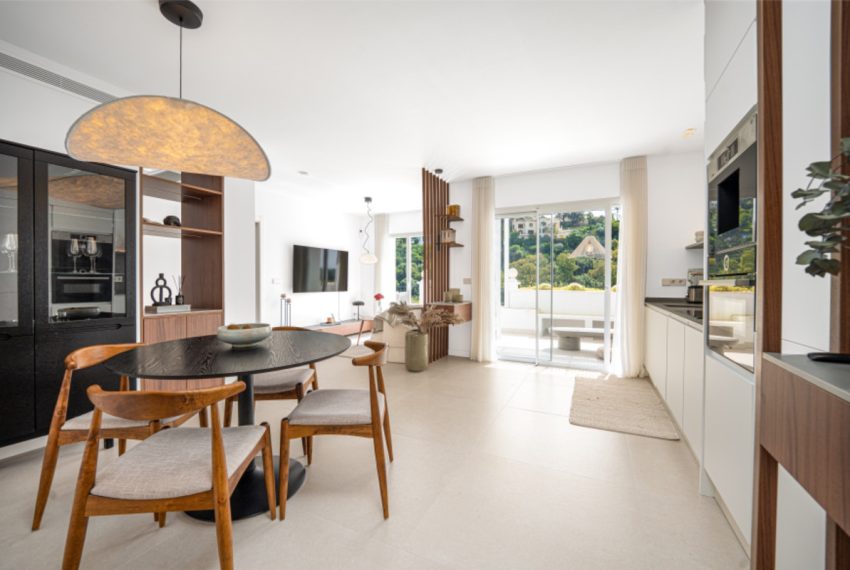 R5032477-Apartment-For-Sale-Benahavis-Middle-Floor-2-Beds-110-Built-1