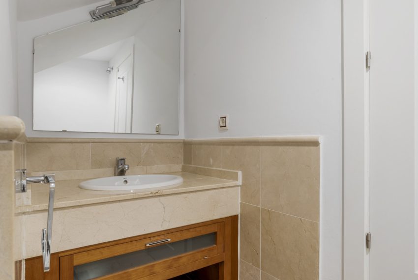 R5032516-Apartment-For-Sale-Nueva-Andalucia-Duplex-4-Beds-186-Built-15