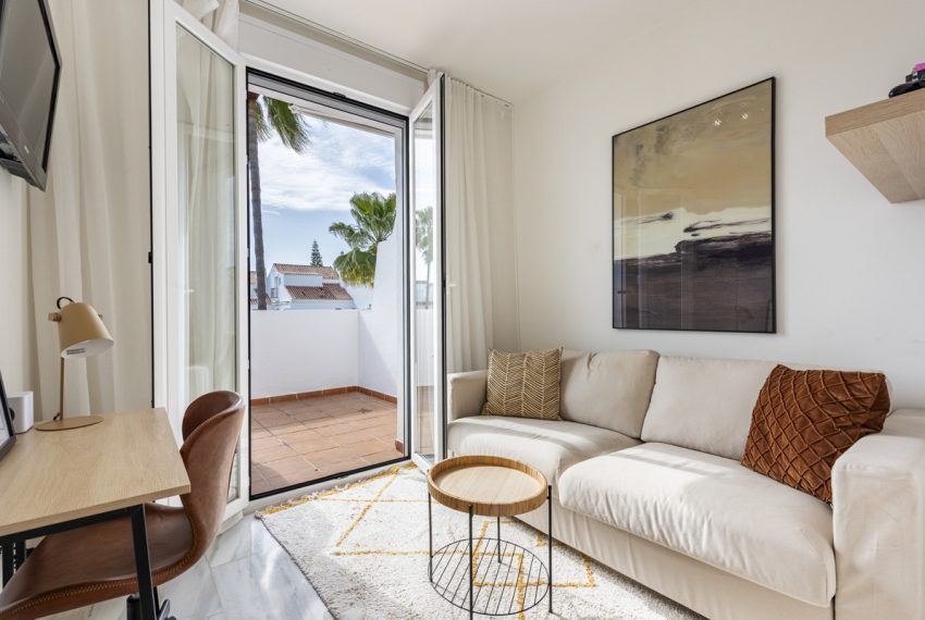 R5032591-Townhouse-For-Sale-Estepona-Terraced-5-Beds-226-Built-19