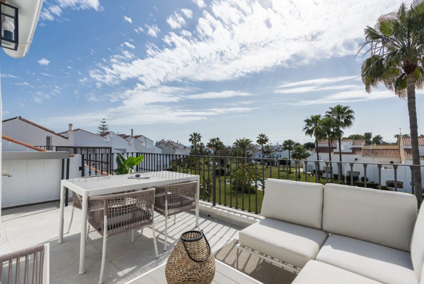 R5032591-Townhouse-For-Sale-Estepona-Terraced-5-Beds-226-Built-3