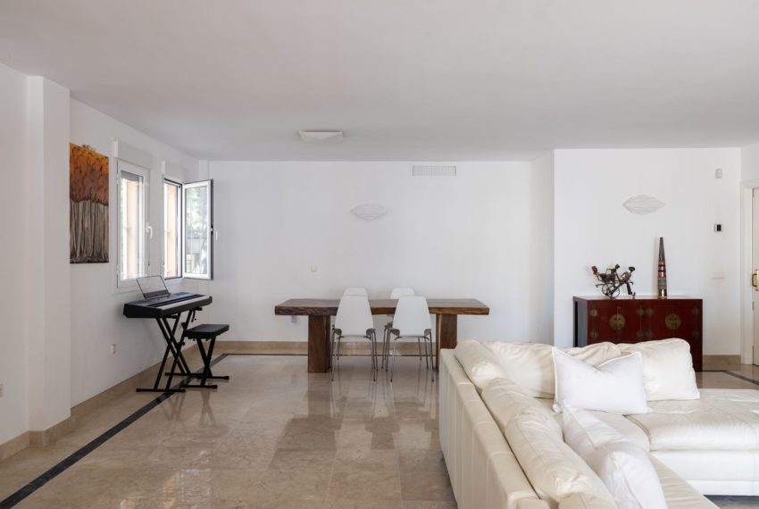 R5032678-Apartment-For-Sale-Marbella-Ground-Floor-4-Beds-203-Built-7