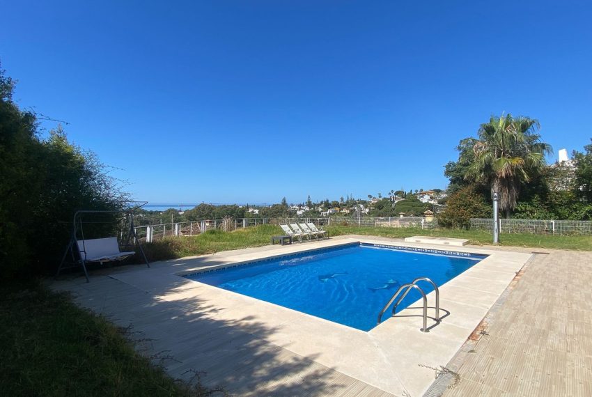 R5033992-Villa-For-Sale-Elviria-Detached-6-Beds-395-Built-4