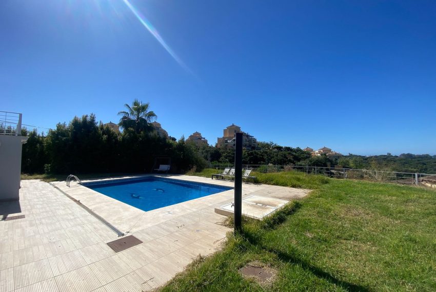 R5033992-Villa-For-Sale-Elviria-Detached-6-Beds-395-Built-5