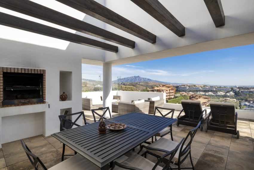 R5034328-Apartment-For-Sale-New-Golden-Mile-Penthouse-3-Beds-220-Built-1