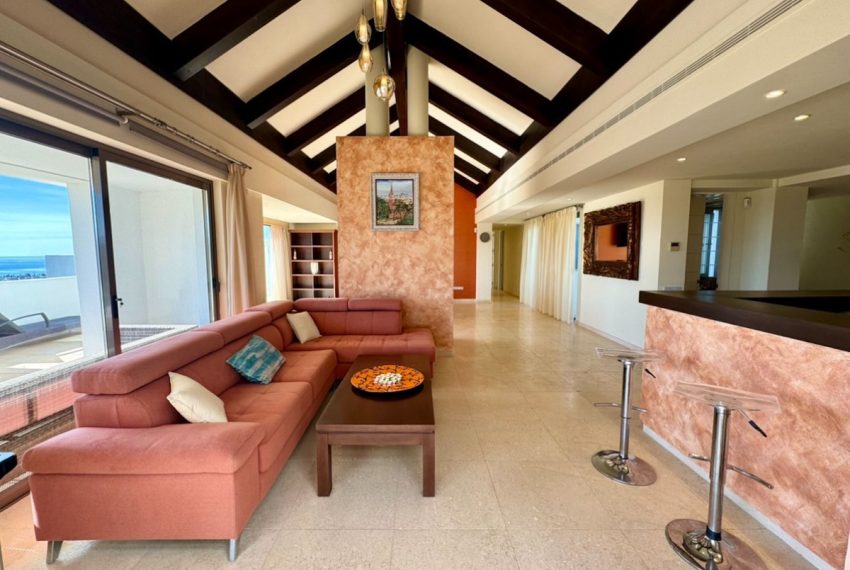 R5034328-Apartment-For-Sale-New-Golden-Mile-Penthouse-3-Beds-220-Built-10