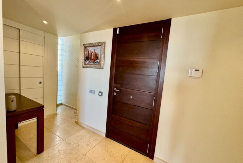 R5034328-Apartment-For-Sale-New-Golden-Mile-Penthouse-3-Beds-220-Built-19