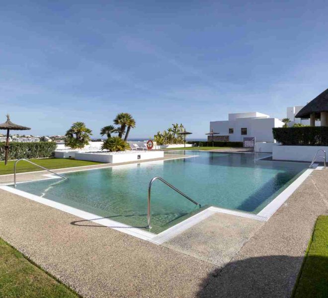 R5034328-Image 1-Penthouse - 3 Beds - 220 Built