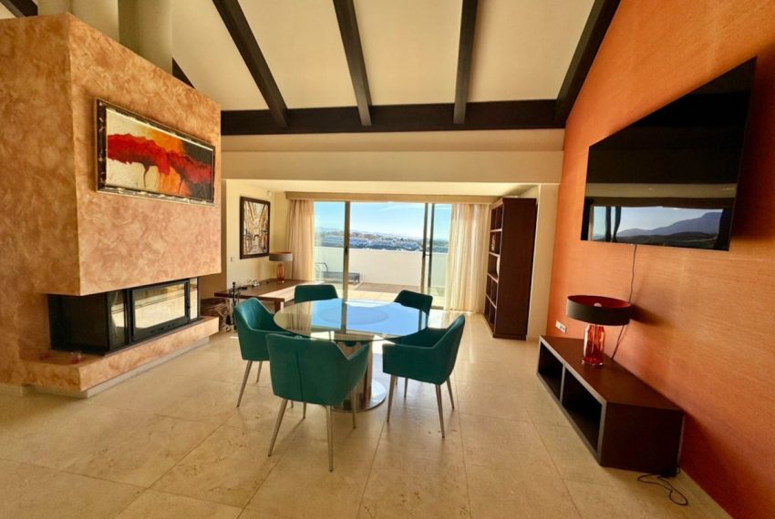 R5034328-Apartment-For-Sale-New-Golden-Mile-Penthouse-3-Beds-220-Built-8
