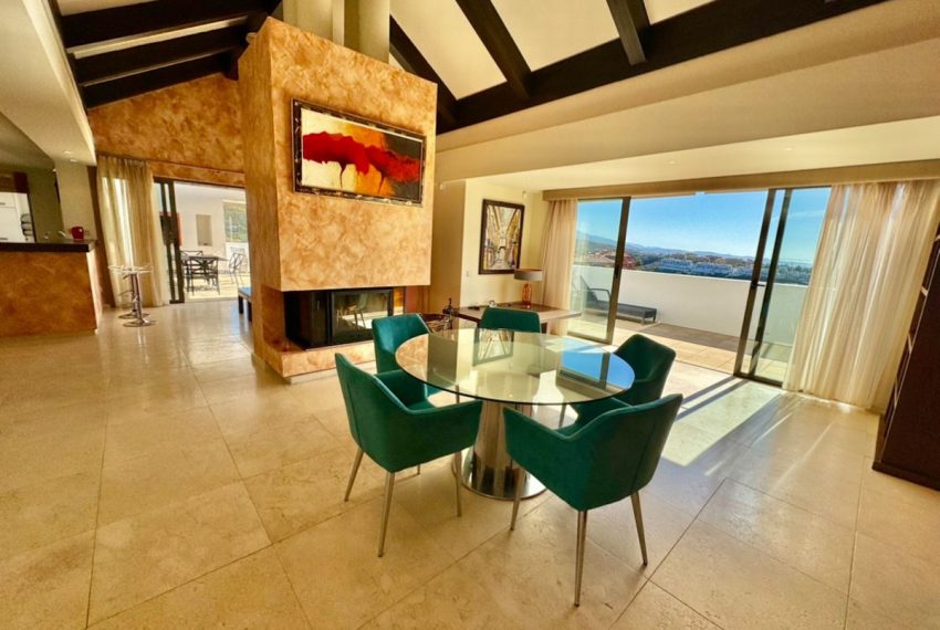 R5034328-Apartment-For-Sale-New-Golden-Mile-Penthouse-3-Beds-220-Built-9