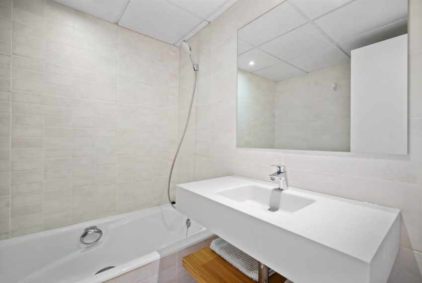 R5034655-Villa-For-Sale-Benahavis-Semi-Detached-3-Beds-266-Built-4