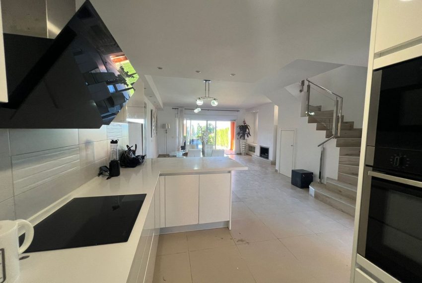 R5034655-Villa-For-Sale-Benahavis-Semi-Detached-3-Beds-266-Built-6
