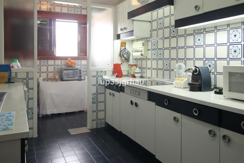 R5034667-Apartment-For-Sale-Estepona-Penthouse-4-Beds-150-Built-4