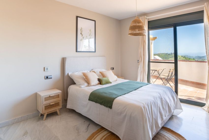 R5034697-Apartment-For-Sale-Guaro-Penthouse-3-Beds-114-Built-11