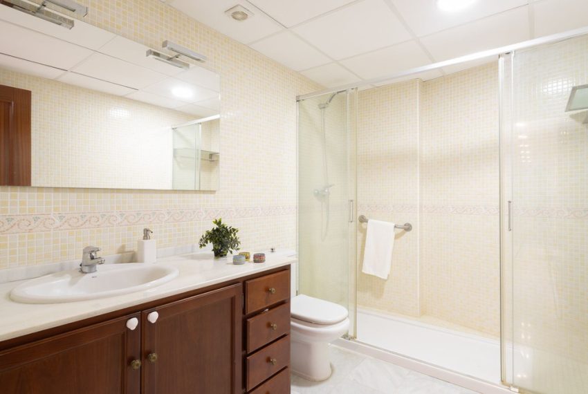 R5034697-Apartment-For-Sale-Guaro-Penthouse-3-Beds-114-Built-17
