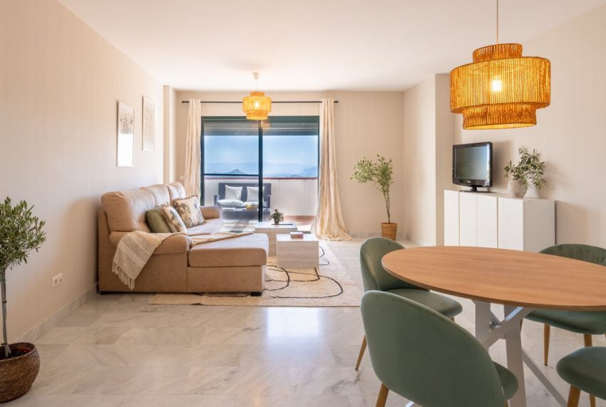 R5034697-Apartment-For-Sale-Guaro-Penthouse-3-Beds-114-Built-4