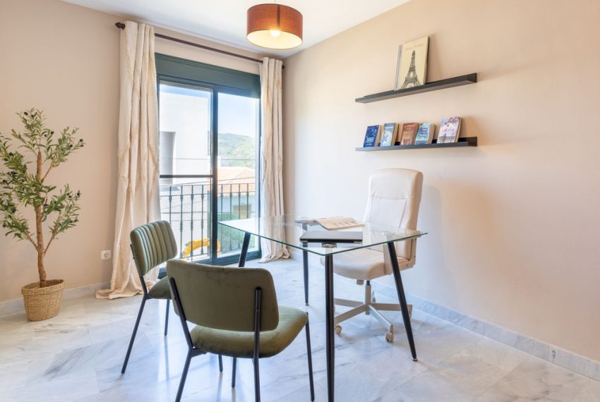 R5034697-Apartment-For-Sale-Guaro-Penthouse-3-Beds-114-Built-9