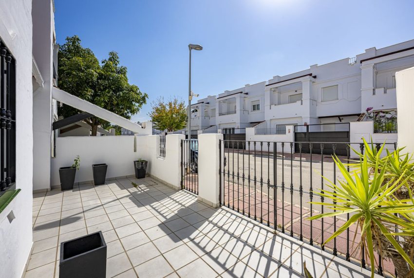 R5034868-Townhouse-For-Sale-Marbella-Terraced-4-Beds-156-Built-2