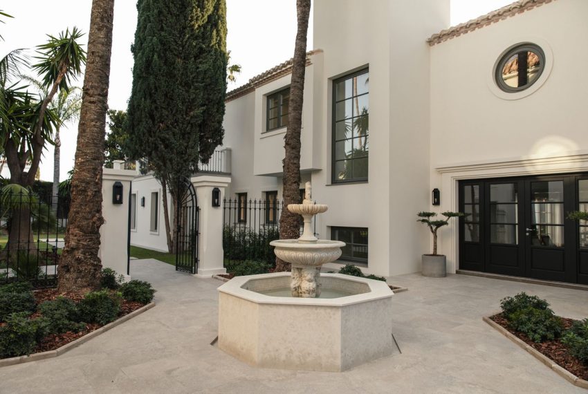 R5035030-Villa-For-Sale-Nueva-Andalucia-Detached-6-Beds-601-Built-9