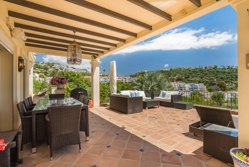 R5035141-Villa-For-Sale-Los-Arqueros-Detached-5-Beds-379-Built-2