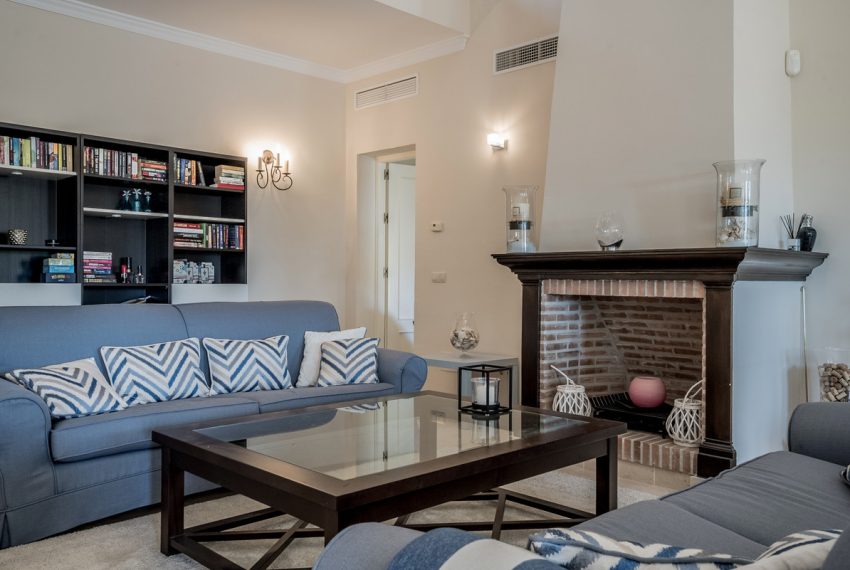 R5035141-Villa-For-Sale-Los-Arqueros-Detached-5-Beds-379-Built-4