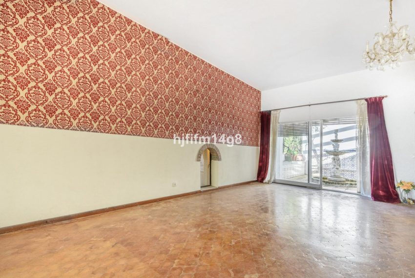 R5035189-Villa-For-Sale-Nueva-Andalucia-Detached-5-Beds-146-Built-10