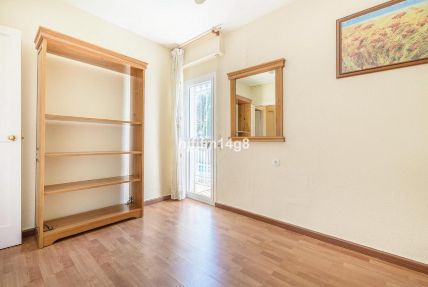 R5035189-Villa-For-Sale-Nueva-Andalucia-Detached-5-Beds-146-Built-16