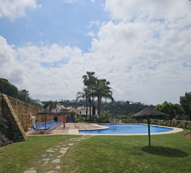 R5037109-Image 1-Terraced - 3 Beds - 210 Built