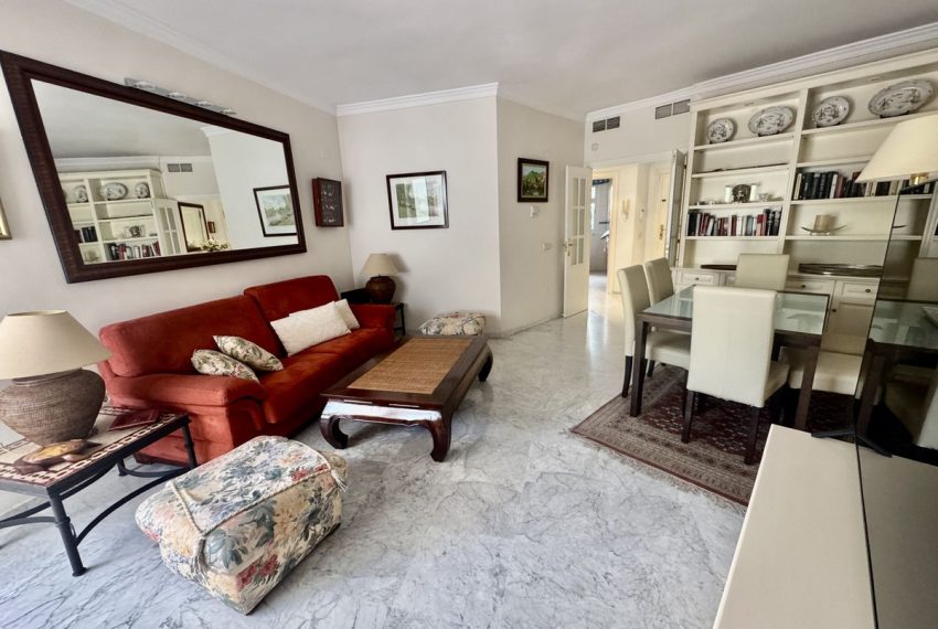 R5037148-Apartment-For-Sale-The-Golden-Mile-Ground-Floor-3-Beds-121-Built-3