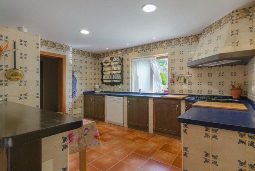 R5037514-Villa-For-Sale-Estepona-Finca-4-Beds-240-Built-10