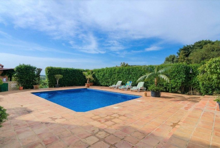 R5037514-Villa-For-Sale-Estepona-Finca-4-Beds-240-Built-8