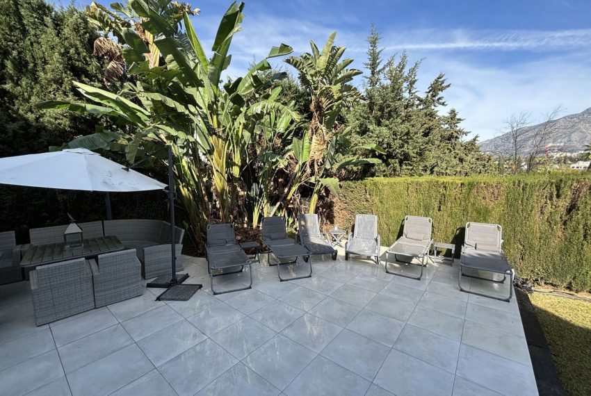 R5037526-Villa-For-Sale-Nueva-Andalucia-Detached-5-Beds-320-Built-10