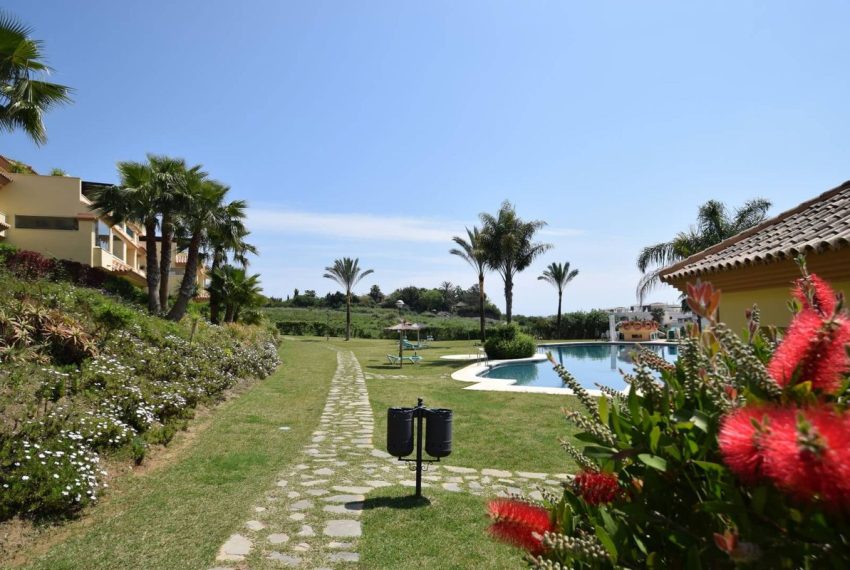 R5037562-Apartment-For-Sale-Nueva-Andalucia-Ground-Floor-2-Beds-104-Built-1