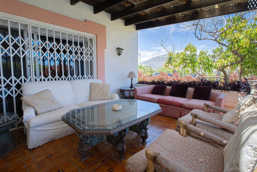 R5037583-Villa-For-Sale-Nueva-Andalucia-Detached-8-Beds-643-Built-9