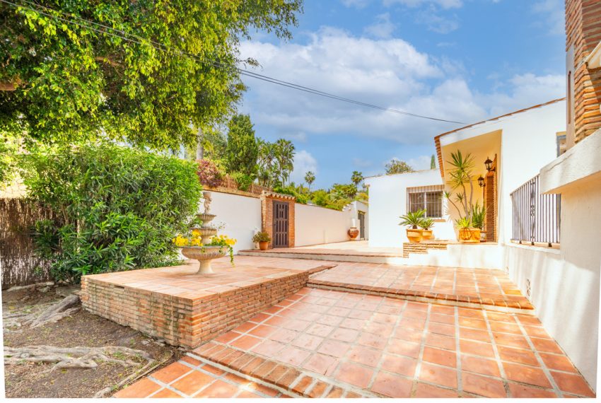 R5037820-Villa-For-Sale-El-Rosario-Detached-4-Beds-384-Built-15